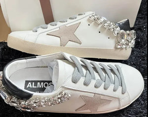 Star Old White Shoes with Diamonds Rieworkes
