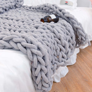 Chunky Knitted Blanket Rieworkes