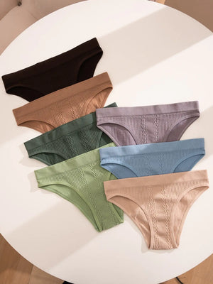Elegant Comfortable Textured Panties Set of Seven Rieworkes