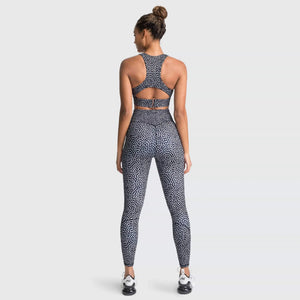 Solid Color Yoga Outfit for Fitness and Exercise Rieworkes
