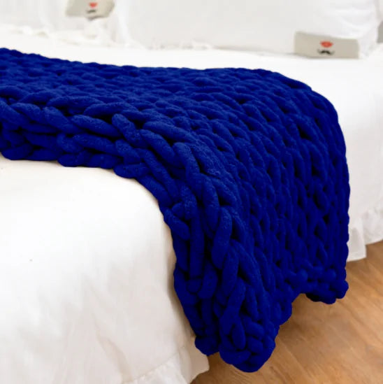 Chunky Knitted Blanket Rieworkes