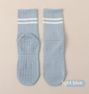 Mid-Calf Anti-Odor Non-Slip Silicone Indoor Socks Rieworkes