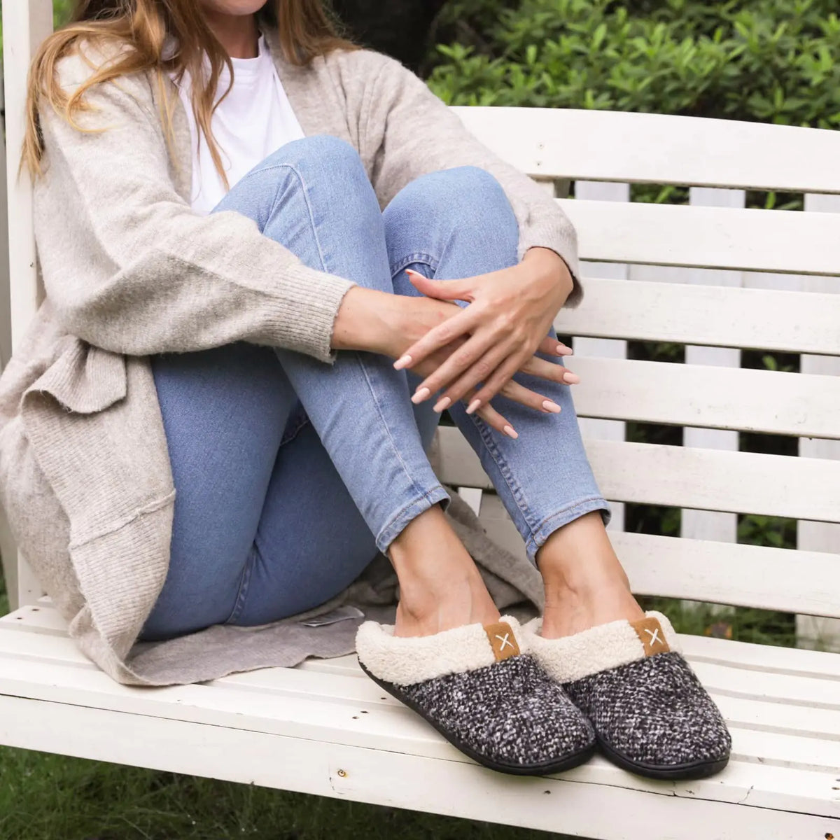 ULTRAIDEAS Women's Indoor Bedroom Slipper with Memory Foam, Gift for Women, Wool-Like House Shoe with Anti-Skid Rubber Sole for Ladies 5-6 Grey Rieworkes