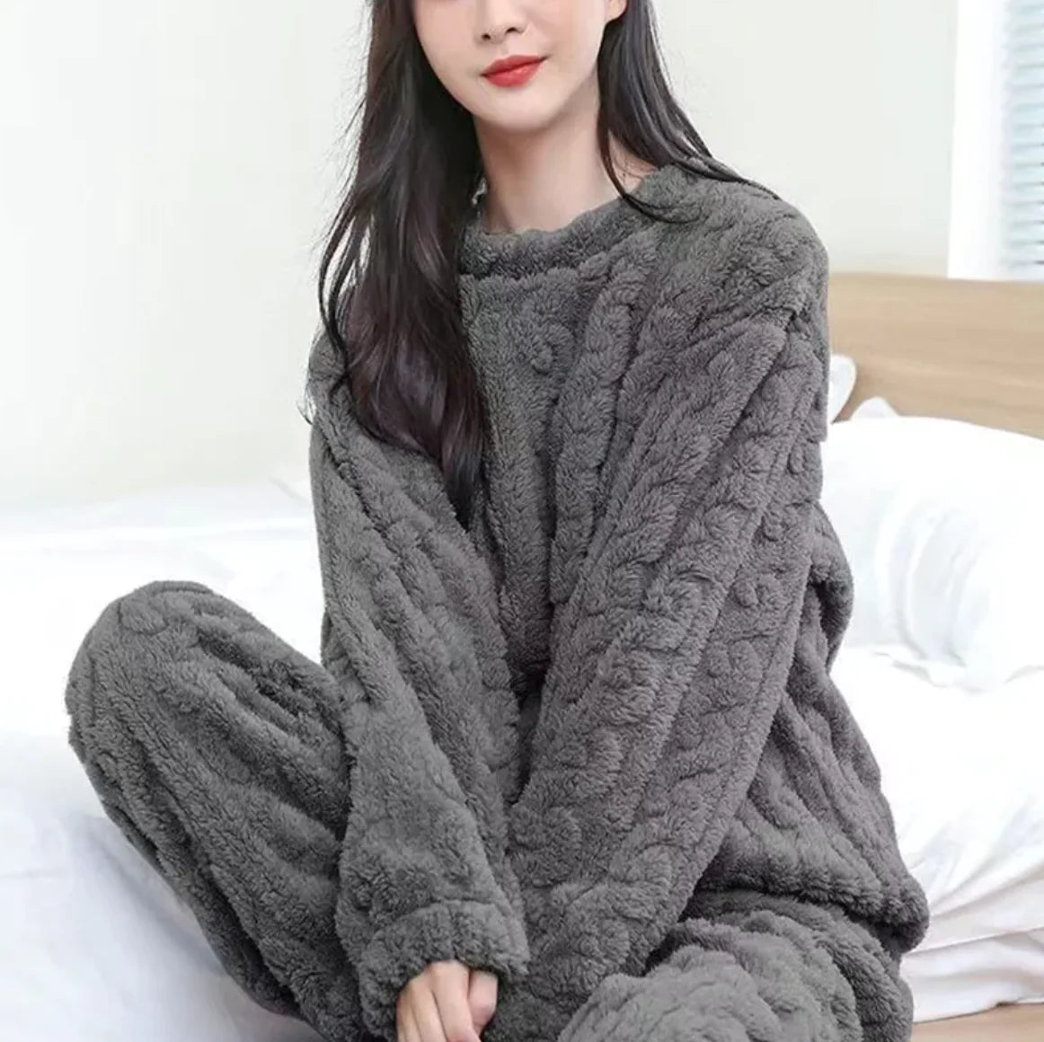 Winter Coral Velvet Pajama Set Mimarta