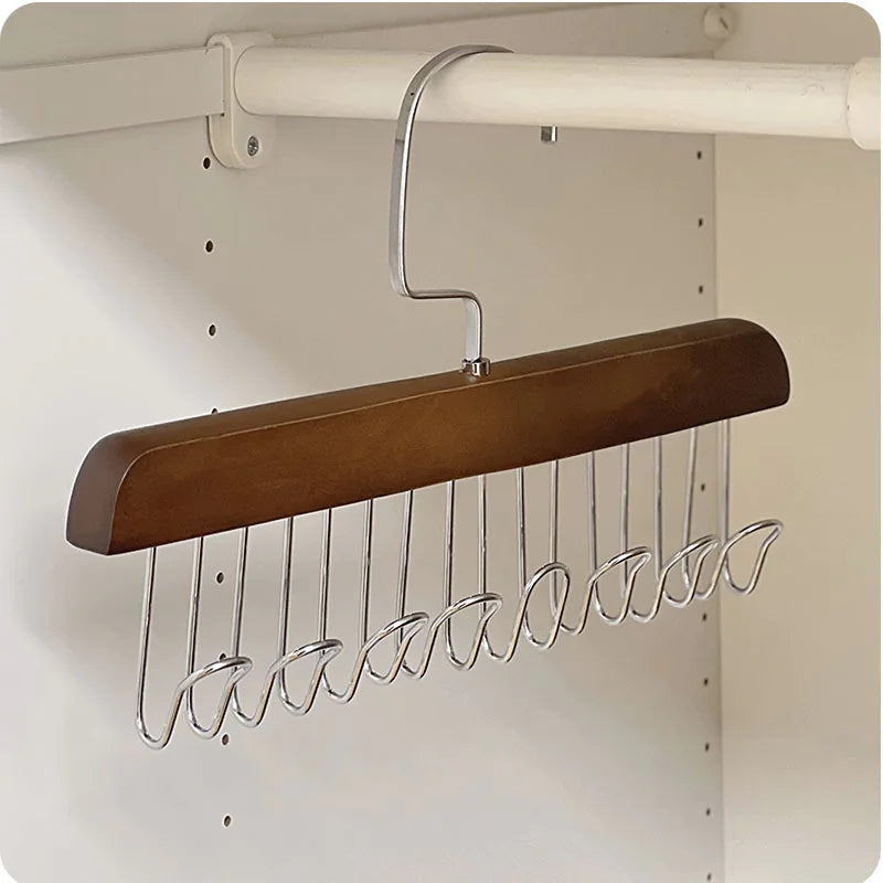 Multi-hook Clothes Hanger Rieworkes