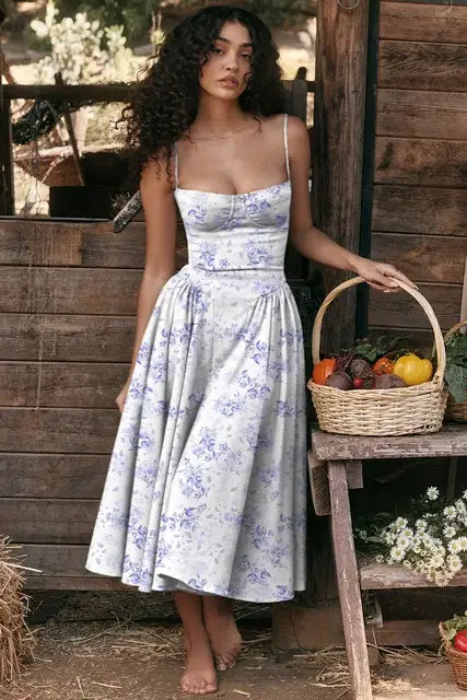 Elegant Spaghetti Strap Midi Rieworkes
