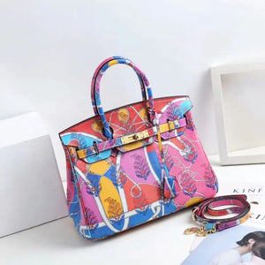 Platinum Classic Leather Handbag with Animal Design Mimarta