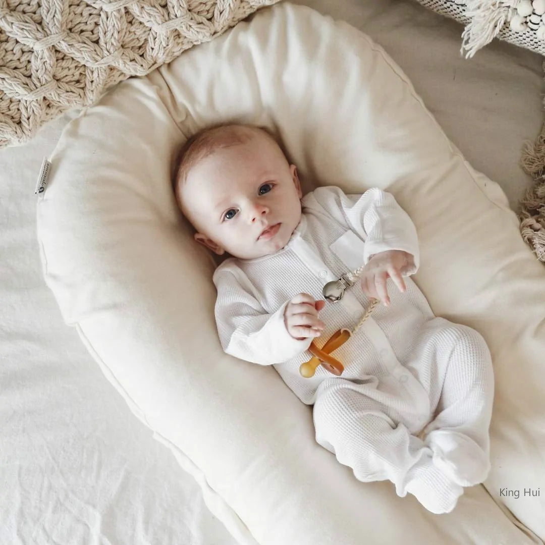 Newborn Lounger Bed Rieworkes