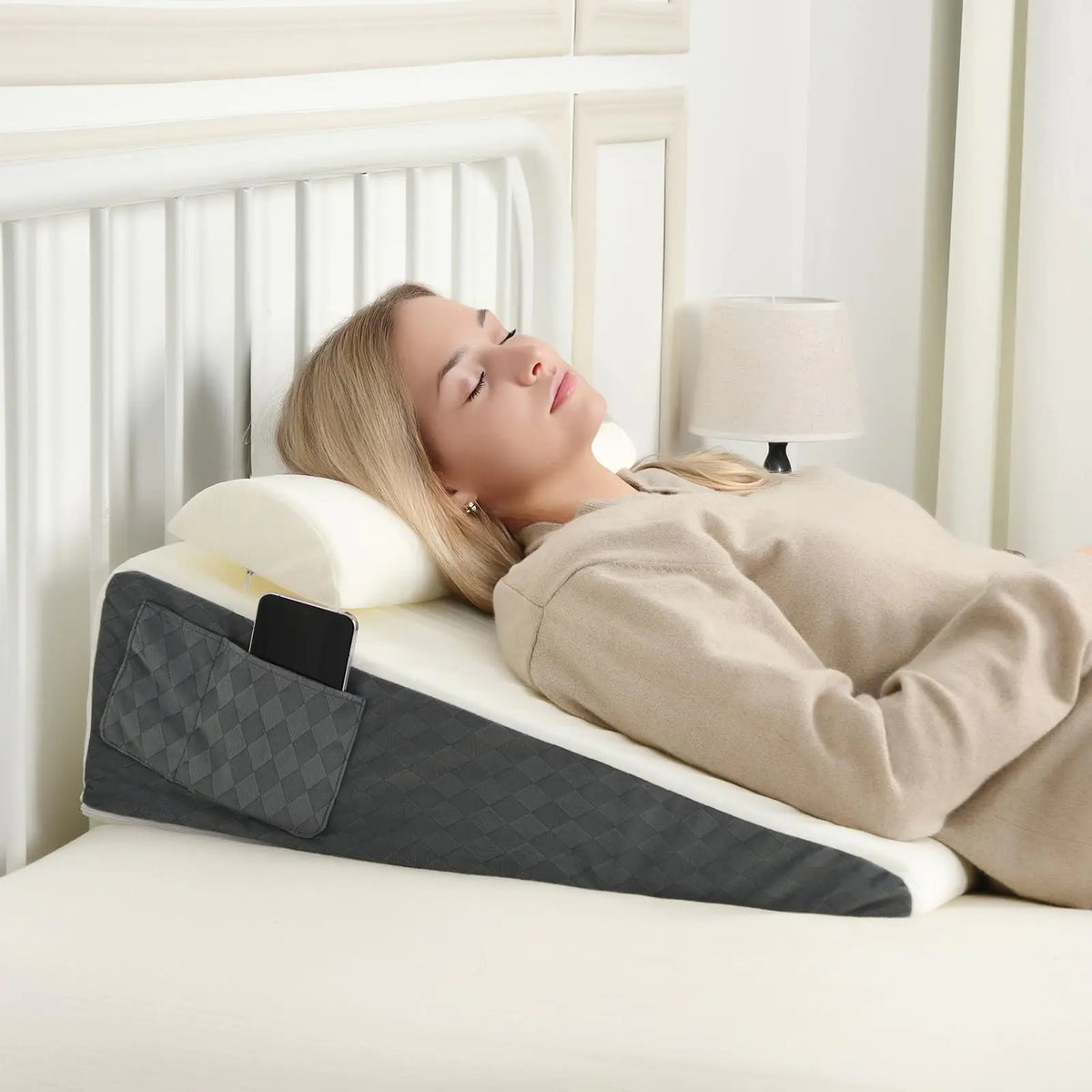 Memeluckon Bed Wedge Pillow for Sleep Apnea 22x22x7 Triangle Wedge Pillow with Neck Pillow for Sleeping Acid Reflux Back Pain Relief Post Surgery GERD Bed Wedge Pillow for Sleep Apnea Mimarta