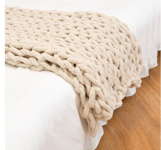 Chunky Knitted Blanket Rieworkes