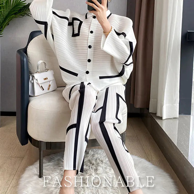 Women's Geometric Pleated Cardigan Set for Fall/Winter Mimarta