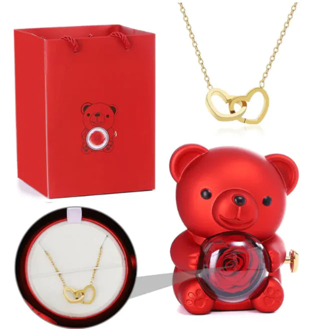 Lux Clover Necklace in Gift Box Rieworkes