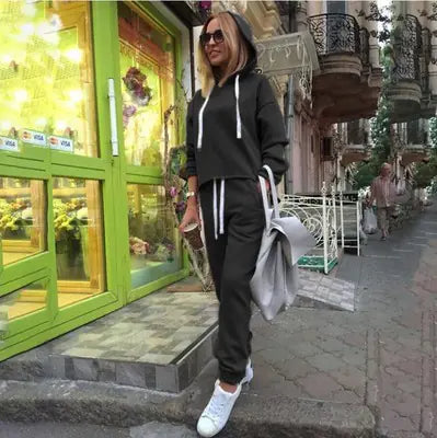 Women's Hooded Crop Sweatshirt Set - 2 Pieces Mimarta