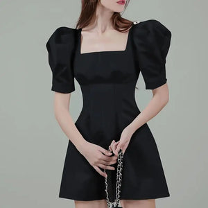 Elegant Black Square Neck Dress Mimarta