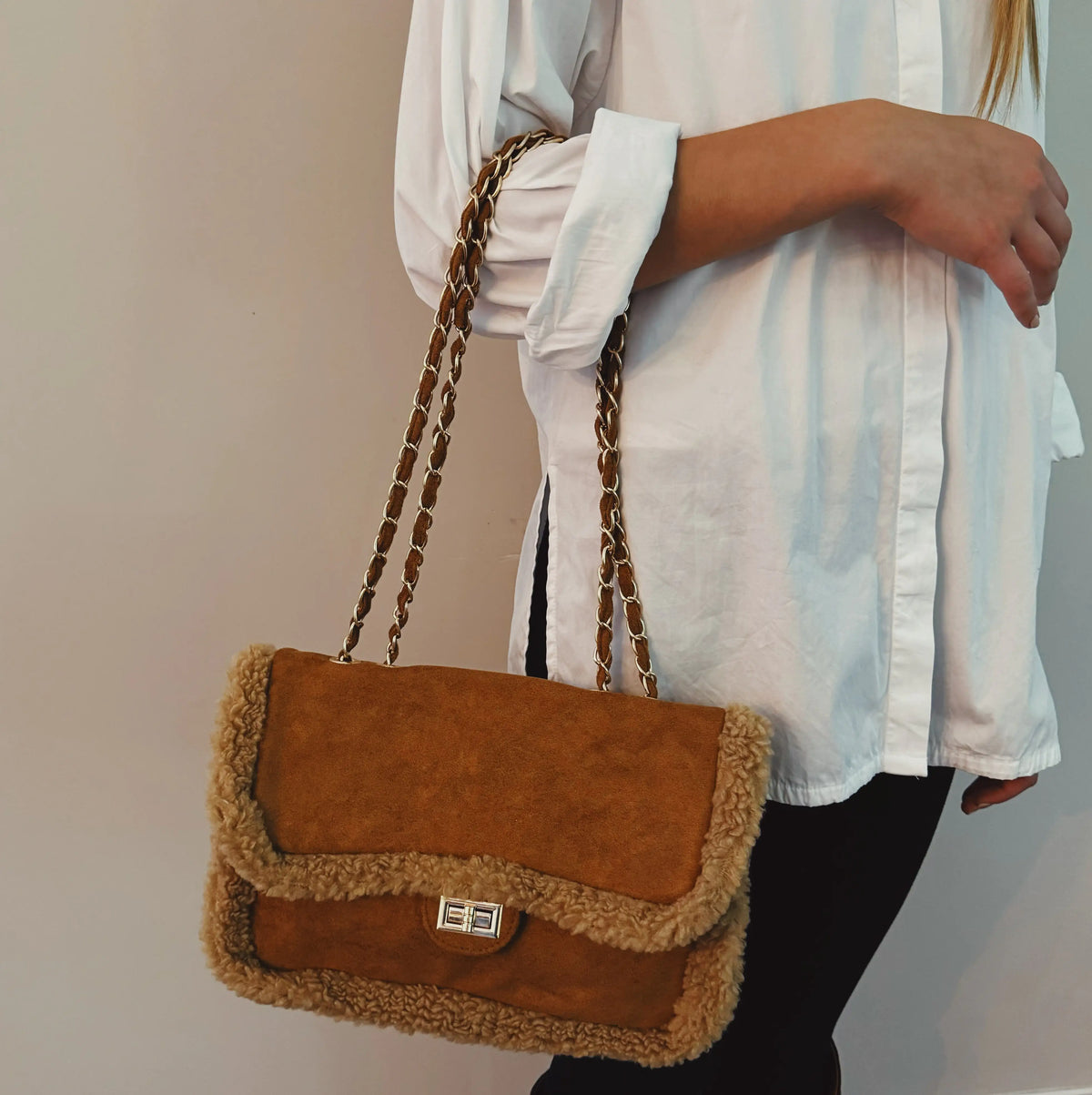 Luxe Deluxe Chain Shoulder Bag Mimarta
