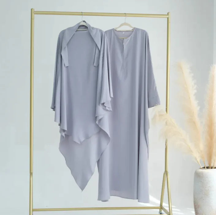 Crew-neck Batwing Sleeve Robe Mimarta