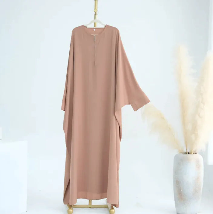 Crew-neck Batwing Sleeve Robe Mimarta