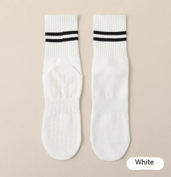 Mid-Calf Anti-Odor Non-Slip Silicone Indoor Socks Rieworkes
