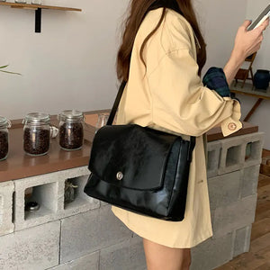 Retro Large Capacity Briefcase with Niche Design Mimarta