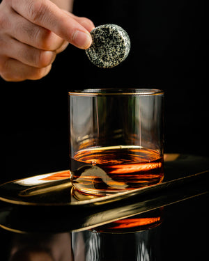 The Connoisseur's Set - Whiskey Stones & Twist Glass Edition Mimarta