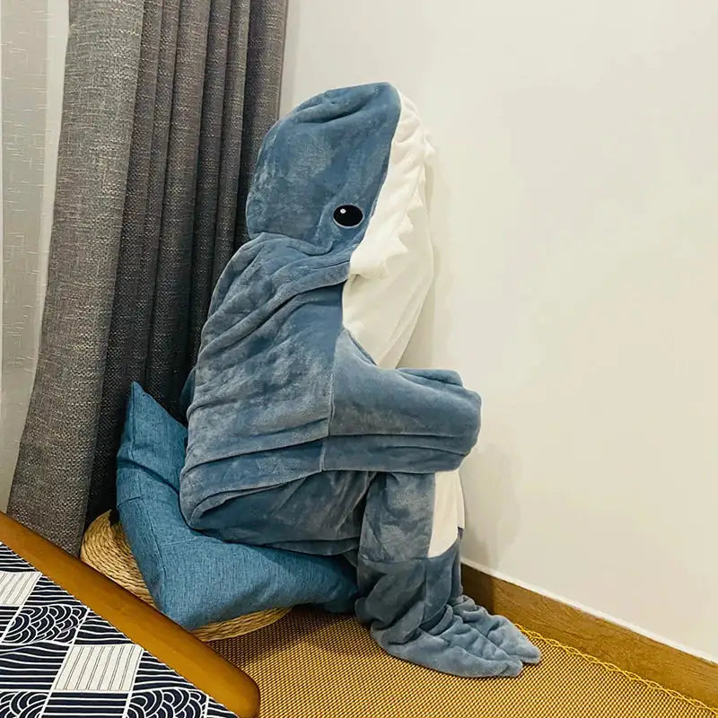CozyShark Blanket Rieworkes