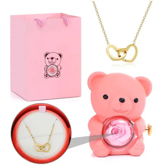 Lux Clover Necklace in Gift Box Rieworkes