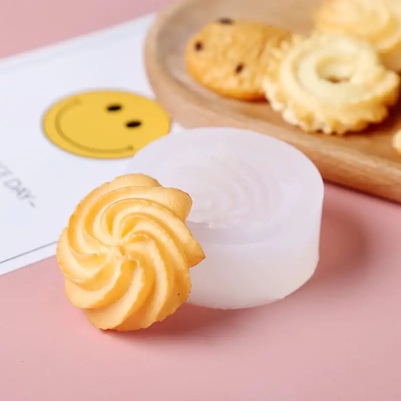 Creative Cake and Cookie Mold for Baking Decoration Rieworkes