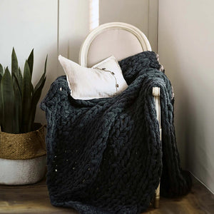 Knitted Throw Blanket Rieworkes