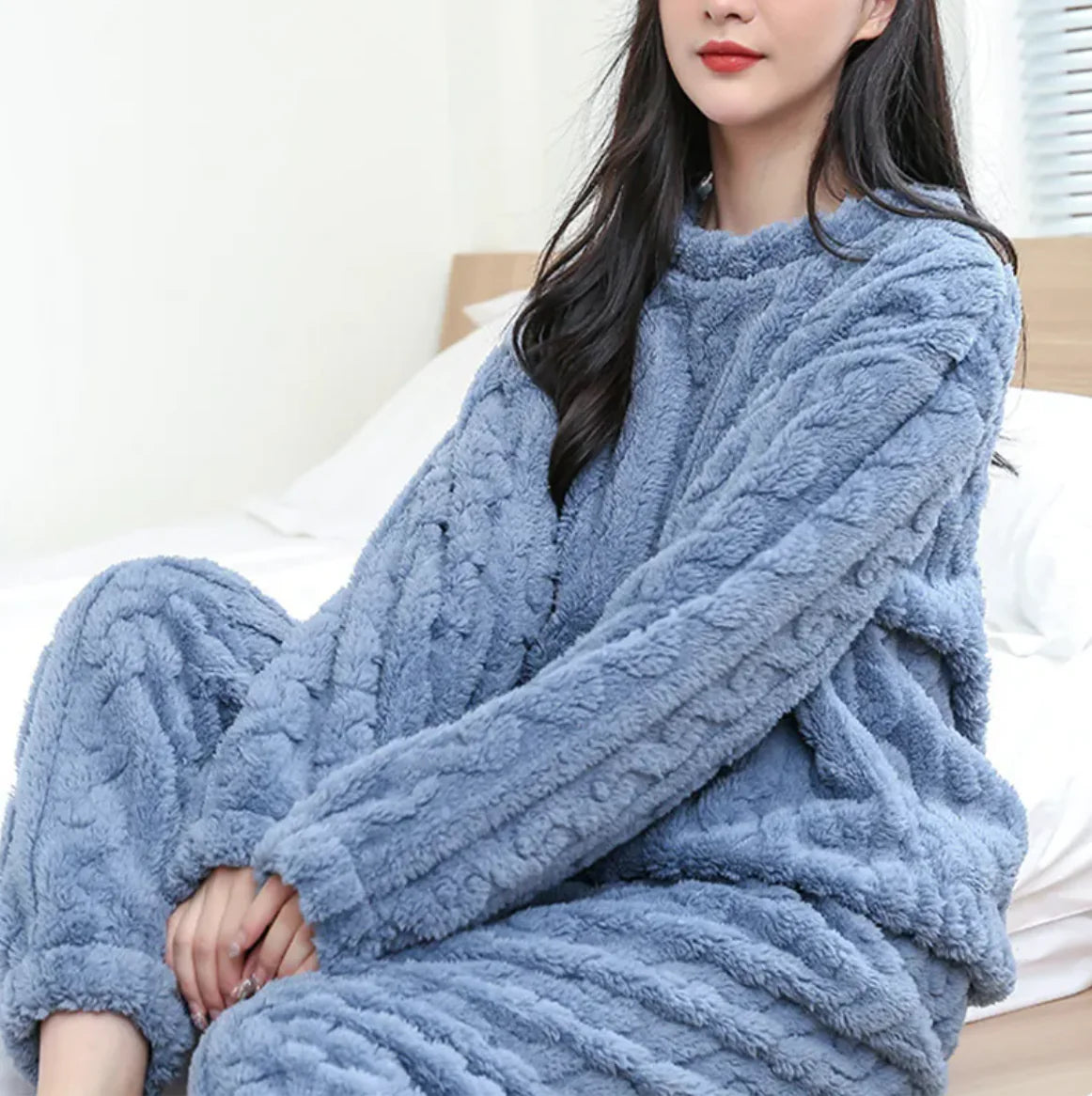Winter Coral Velvet Pajama Set Mimarta