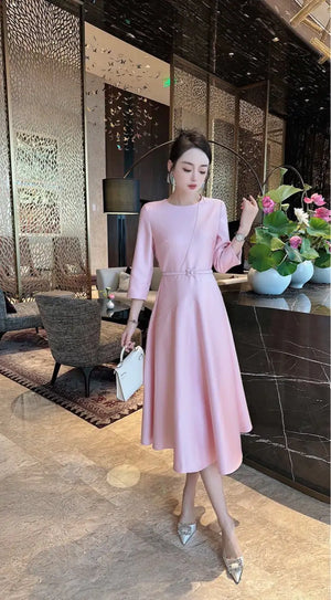 Elegant Solid Color Dress Mimarta