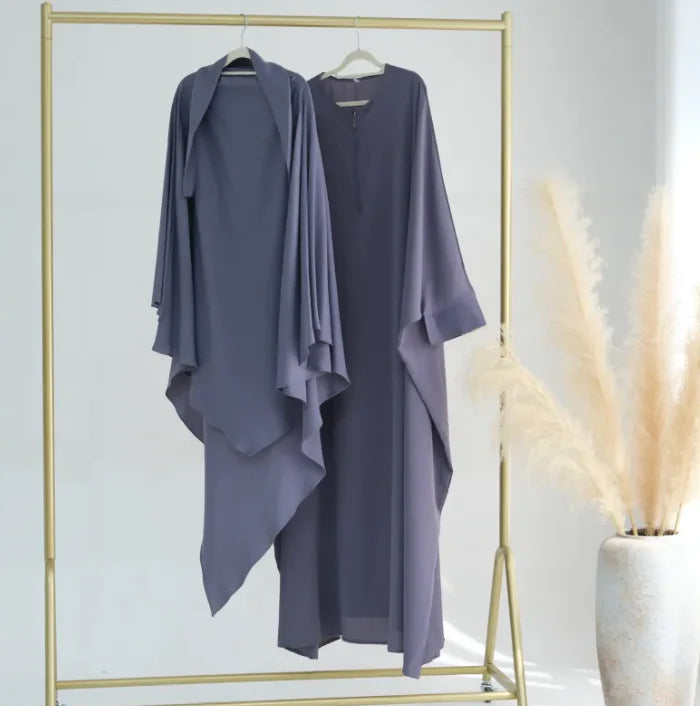 Crew-neck Batwing Sleeve Robe Mimarta