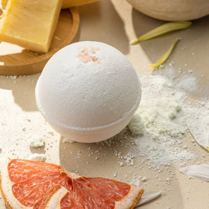 Fizzes for your Bath and Shower - 3 Bath bombs and 8 shower steamers Rieworkes