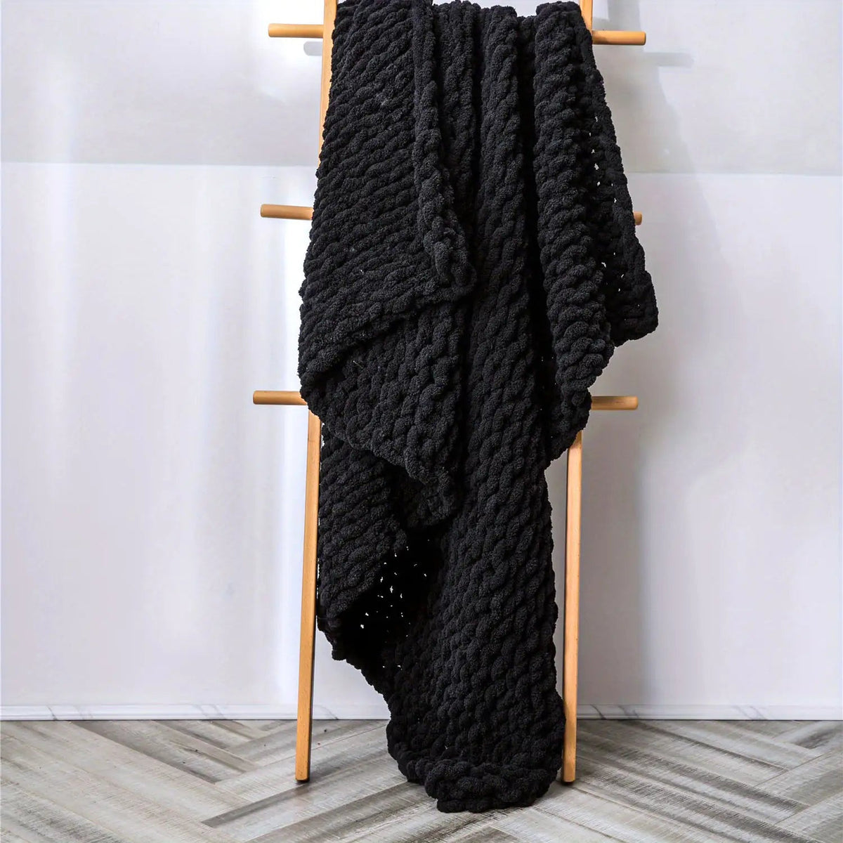 Knitted Throw Blanket Rieworkes
