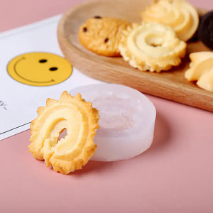 Creative Cake and Cookie Mold for Baking Decoration Rieworkes
