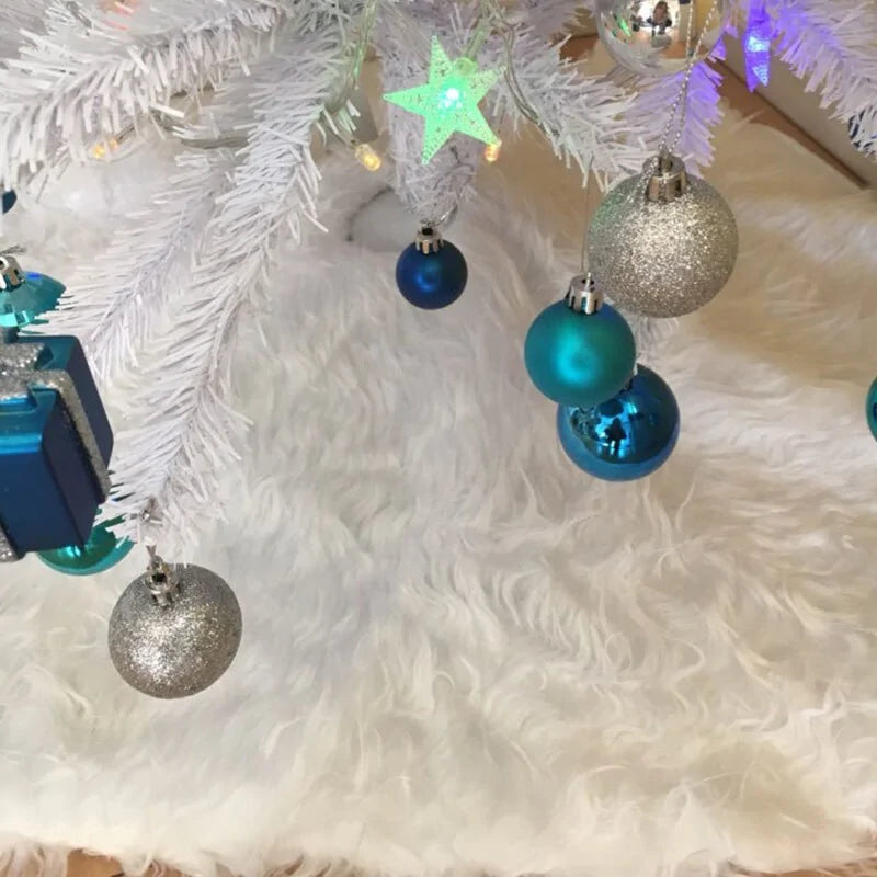 Round White Plush Christmas Tree Skirt Rieworkes