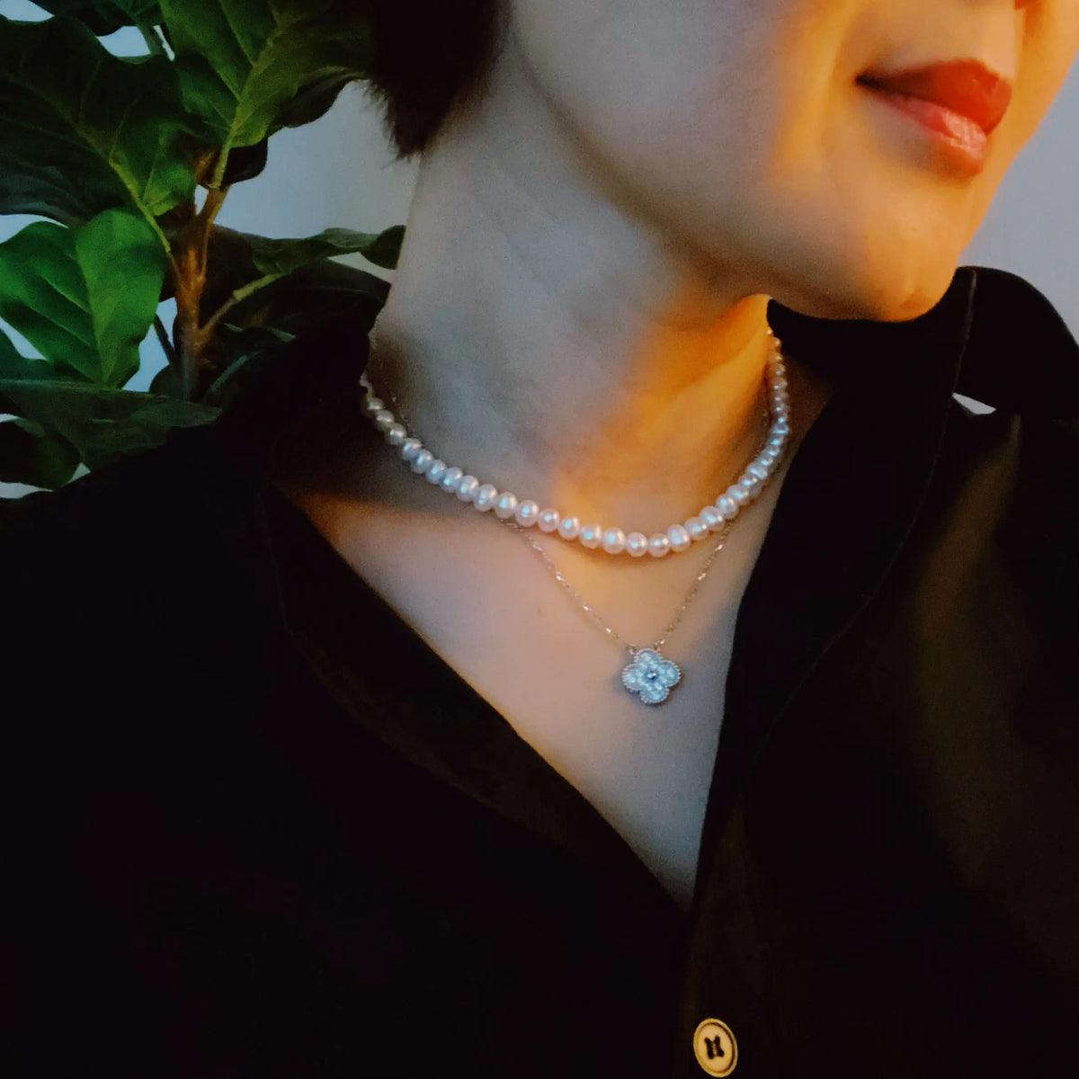 Clover Clasp Genuine Pearl Necklace Rieworkes