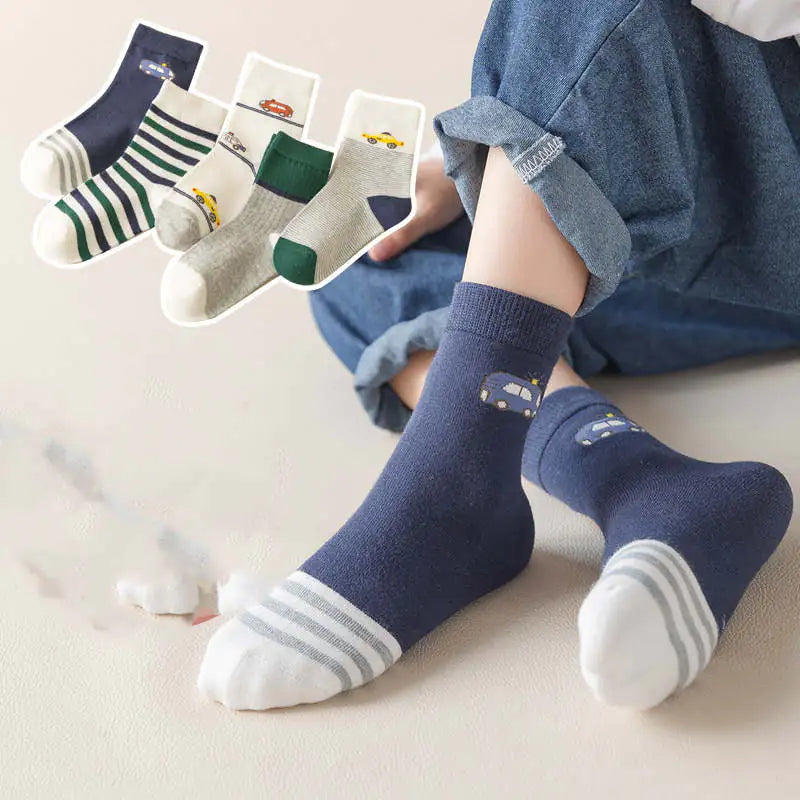 Big Cartoon Car for Kids - Autumn and Winter Design Mimarta