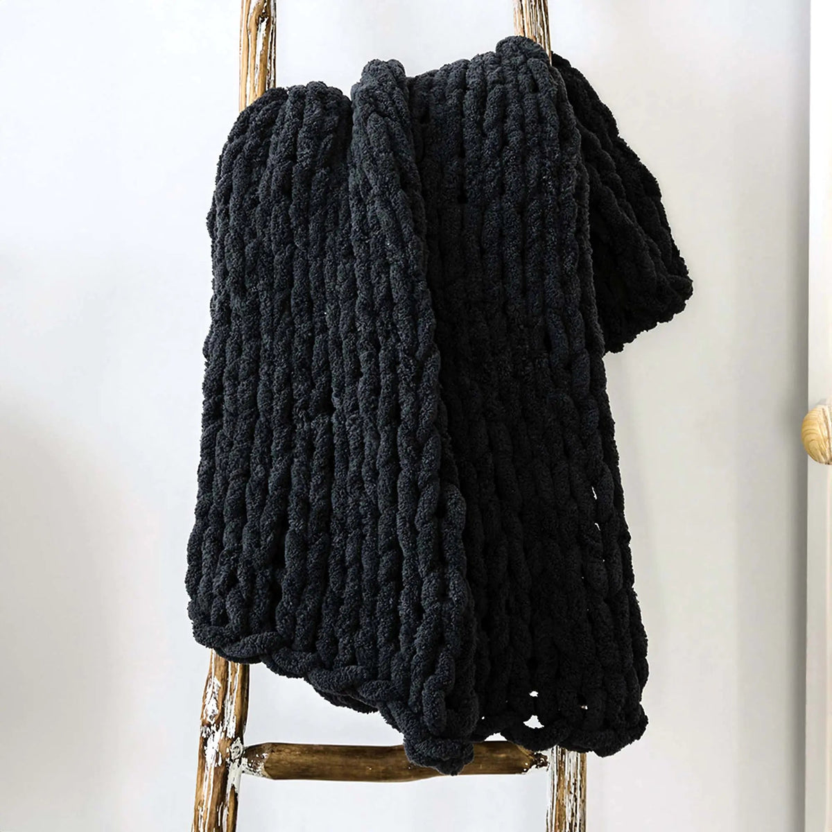 Knitted Throw Blanket Rieworkes