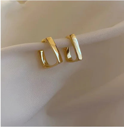 Dior-Style Zirkonia Earrings, 18K Gold-Plated (One Pair) Mimarta