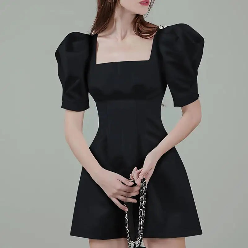 Elegant Black Square Neck Dress Mimarta