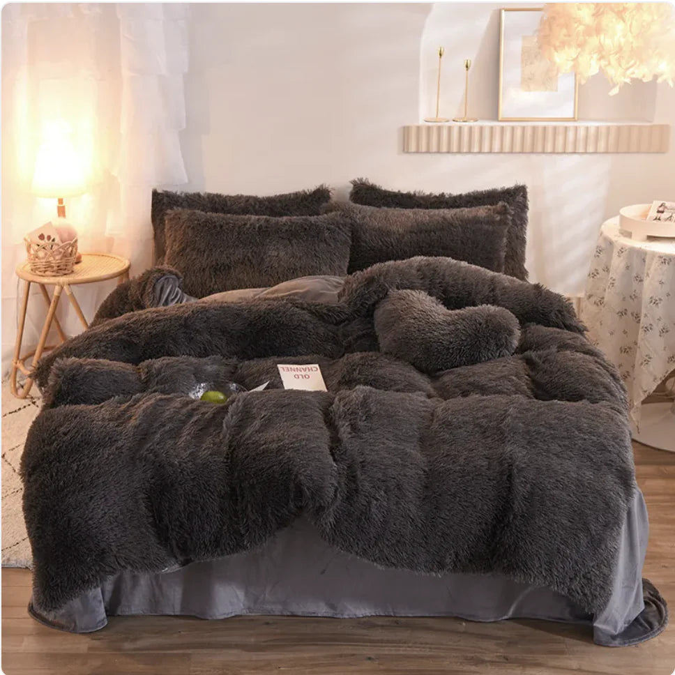 Luxury Plush Fleece Bedding Set - Queen & King Sizes, Warm Quilt Cover & Pillowcases Mimarta