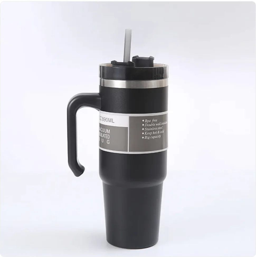 Handled Car Cup with Straw Rieworkes
