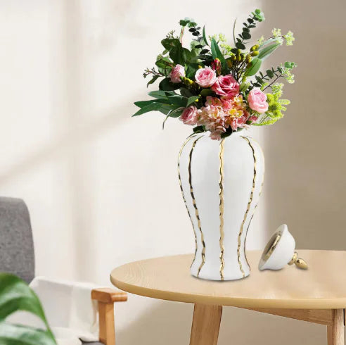 Elegant Ceramic Porcelain Vase Rieworkes