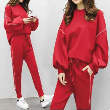Women's Sporty Two-Piece Set with Hoodie and Joggers Mimarta