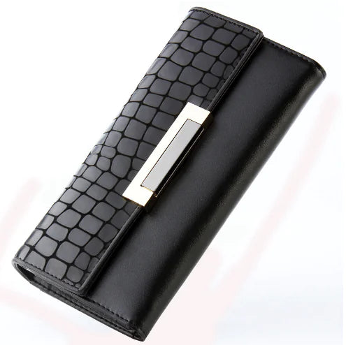 Genuine Leather Women's Wallet: Large Capacity, 3 Fold, Luxury Snake Skin Design in Black Rieworkes