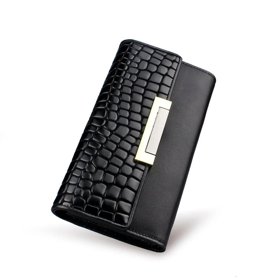 Genuine Leather Women's Wallet: Large Capacity, 3 Fold, Luxury Snake Skin Design in Black Rieworkes