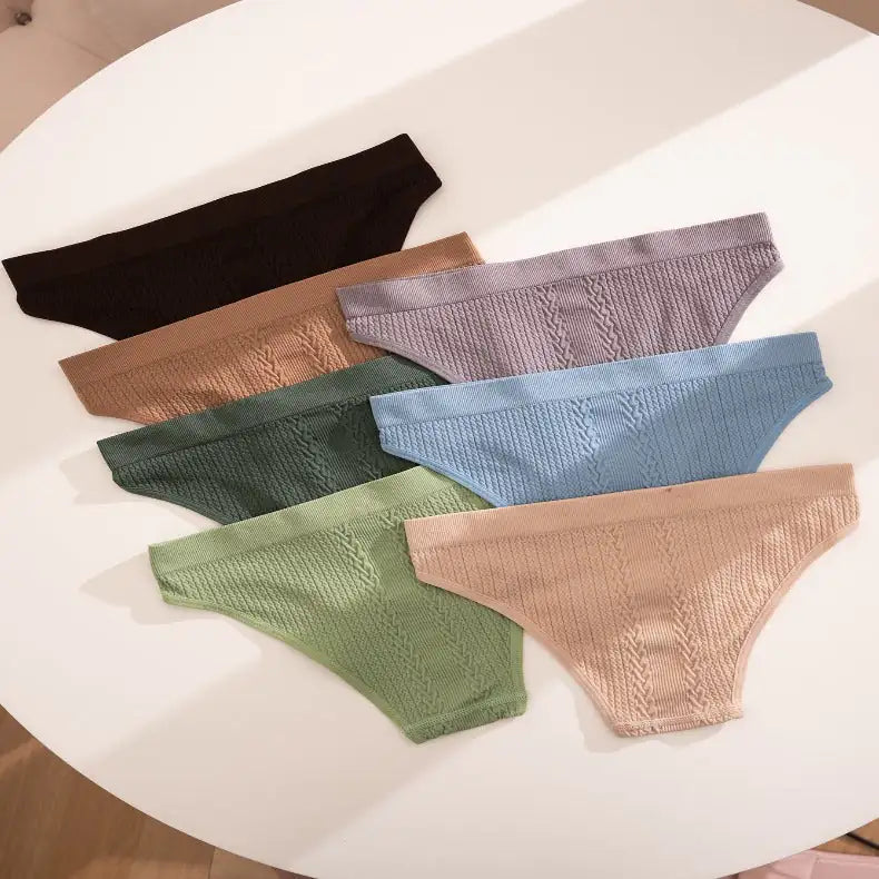 Elegant Comfortable Textured Panties Set of Seven Rieworkes