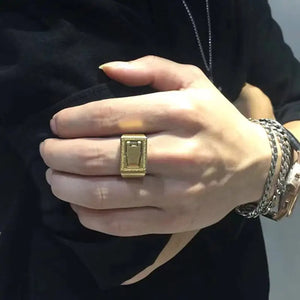 Self-Defense Ring with Integrated Blade Design Mimarta