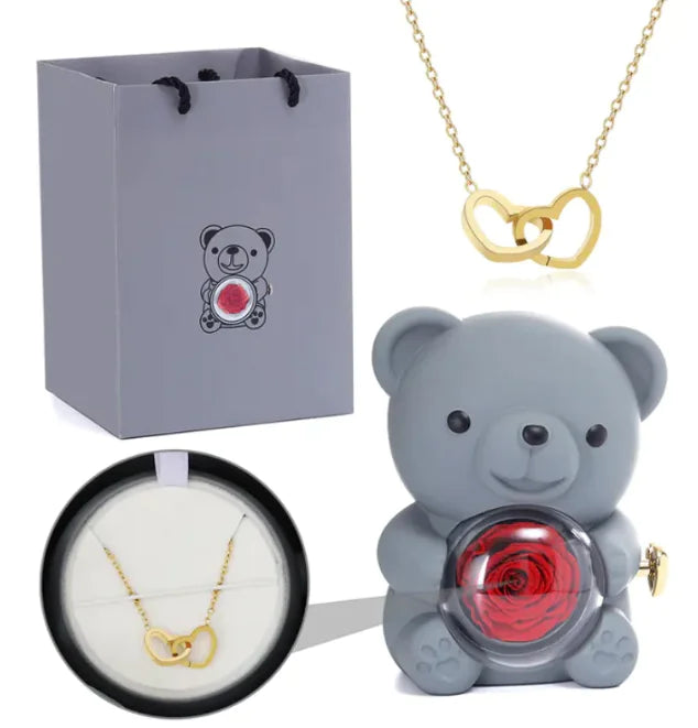 Lux Clover Necklace in Gift Box Rieworkes