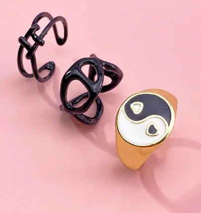 Vintage Embrace Hands Rings Set Rieworkes
